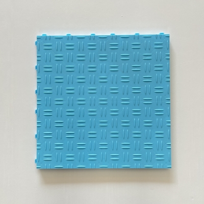 Piso de garaje resistente a los impactos de 18 mm, azulejos de garaje con banda de rodadura de diamante